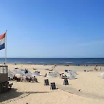 בית נופש Peaceful Dune Retreat With Garden *
